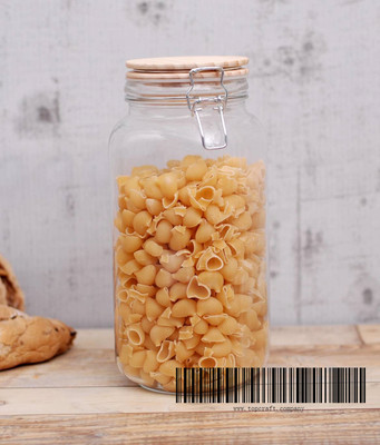 2.2 Ltr. Glass jar with wooden lid.